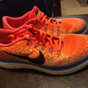 Nike Free Run Distance Running Shoes